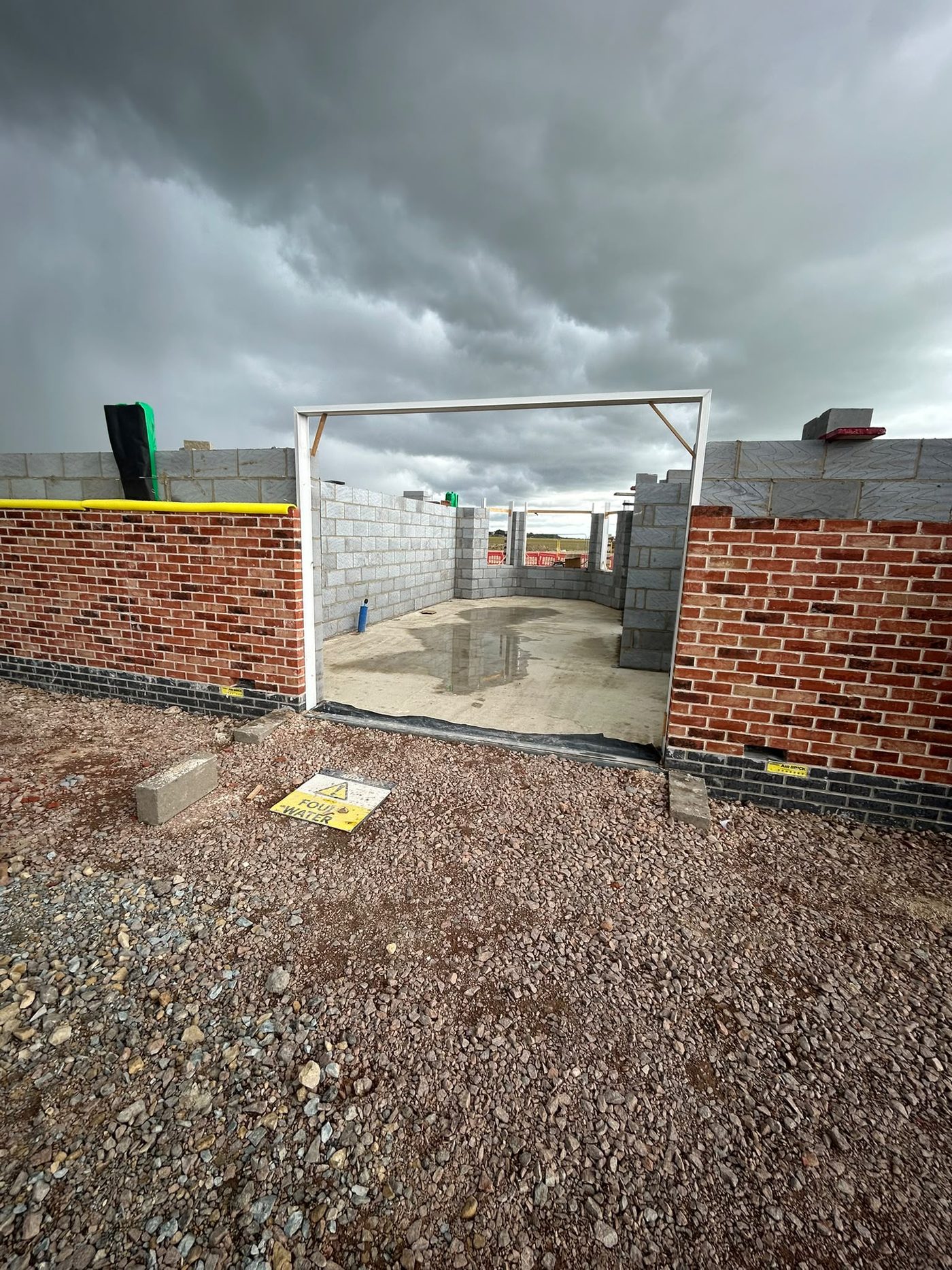 Garage opening in brick and block